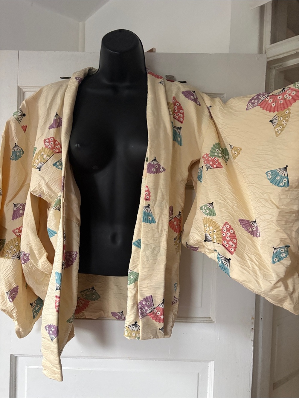 Vintage Light Cream Japanese Kimono Jacket with Multicolor Fan Print
